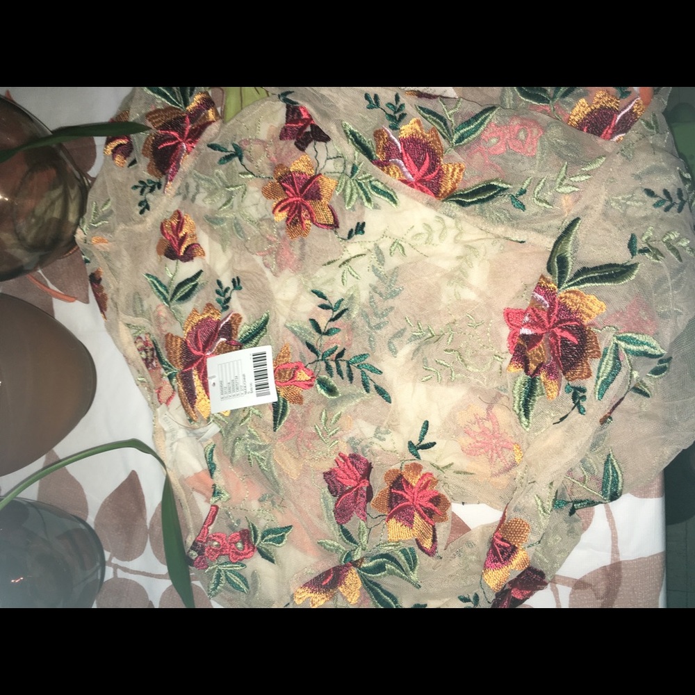 NWT Floral shirt